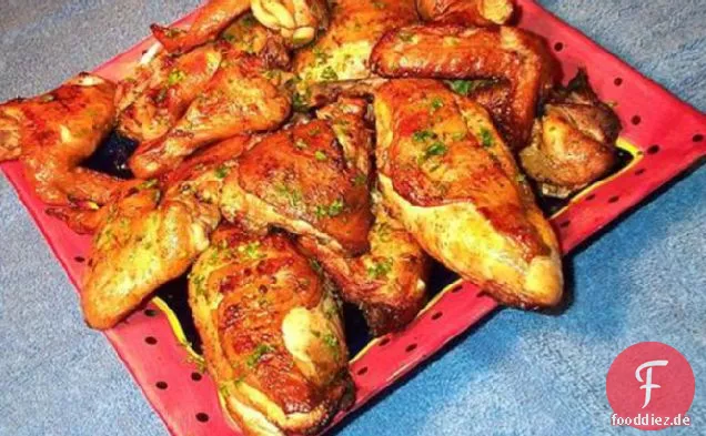 Holzkohle gegrilltes Huhn