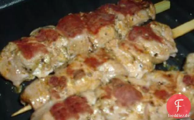 Garlicky Huhn oder Schweinefleisch Souvlaki
