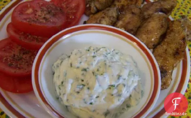 Jerk Chicken Wings mit cremiger Dip-Sauce