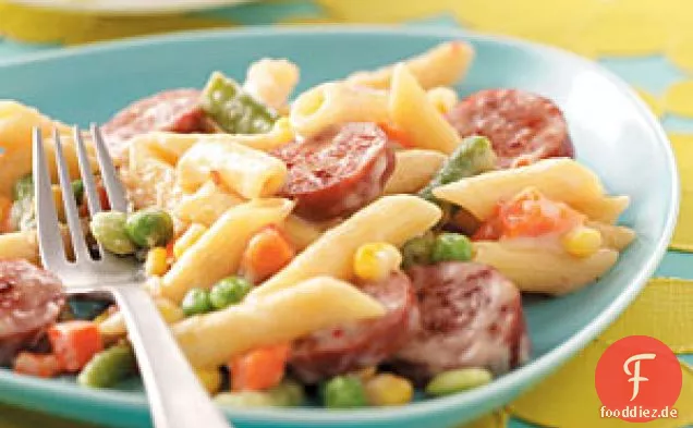 Würzige Wurst und Penne