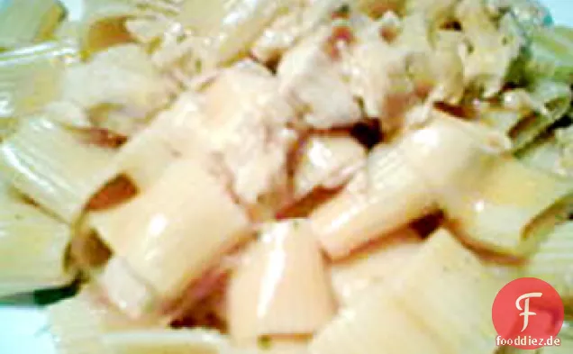 Käsiger Truthahn mit Pasta