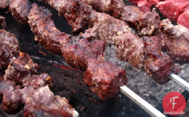 Kambodschanische Rindfleischstäbchen (Sach Ang)