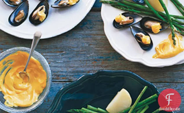 Gekühlte Muscheln mit Safranmayonnaise