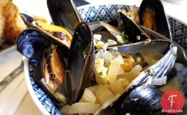 würzige Muscheln in Weißweinsauce