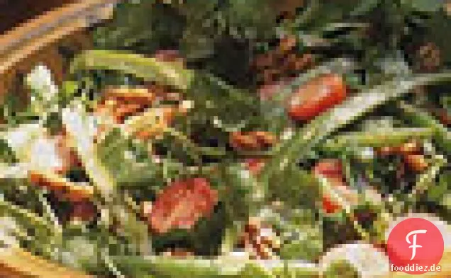 Salat aus grünen Bohnen, Brunnenkresse und Walnuss