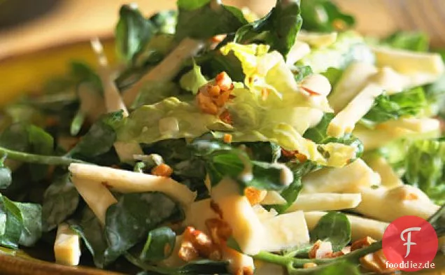 Selleriewurzel-Brunnenkresse-Salat mit cremigem Dijon-Dressing
