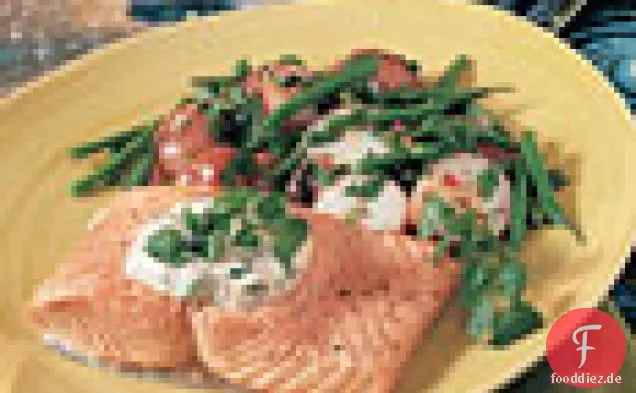 Pochierte Lachsfilets mit Brunnenkresse Mayonnaise