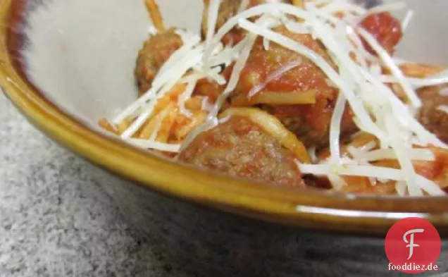 Crock Pot Spaghetti und Fleischbällchen