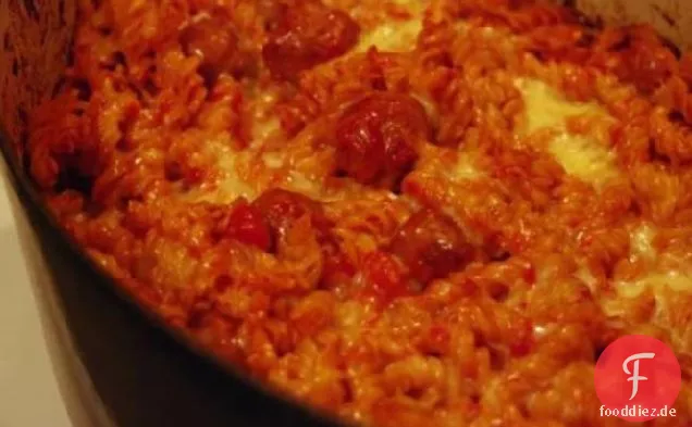 Gebackene Penne mit italienischer Wurst