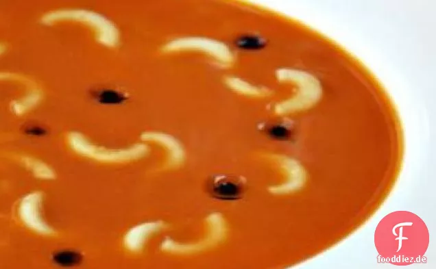 Gebratene Tomaten-Nudelsuppe