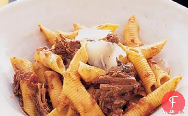 Rinderragout mit Nudeln