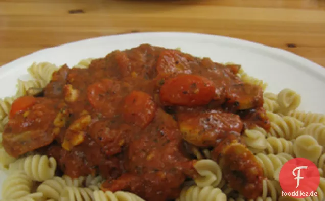 Lite Chicken & Pasta mit sonnengetrockneten Tomaten