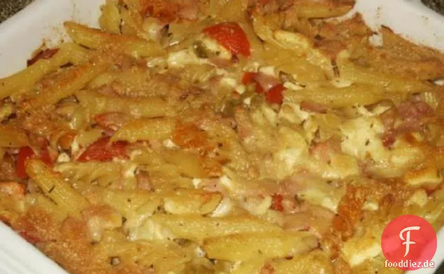 Gebackene Rigatoni mit Schinken und Feta