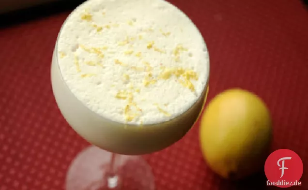 Zitronen-Buttermilch-Eierlikör