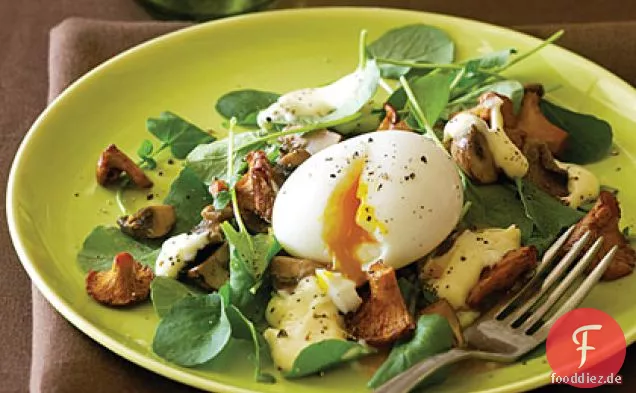 Pilz und weich gekochter Eiersalat mit Hollandaise