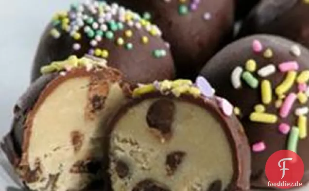 Gefrorene Schokolade Chip Cookie Teig Kugeln