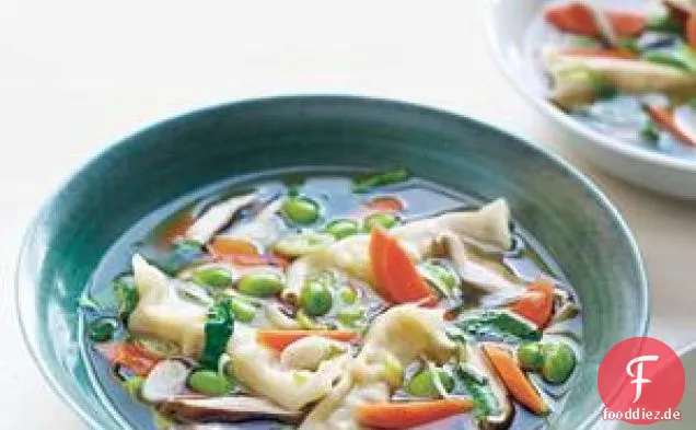 Asiatische Knödelsuppe mit Shiitakes Rezept