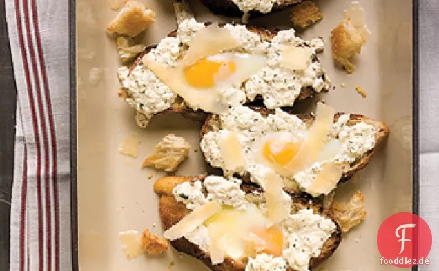 Ei-im-Loch-Toast mit Ricotta