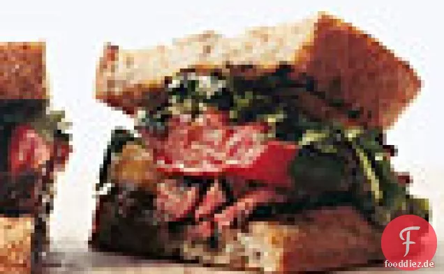 Rib-Eye und geröstete Tomaten-Sandwiches