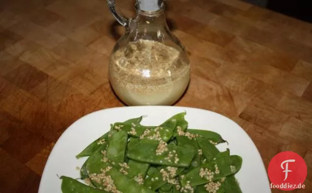 Zitruskompott mit Honig und goldenen Rosinen