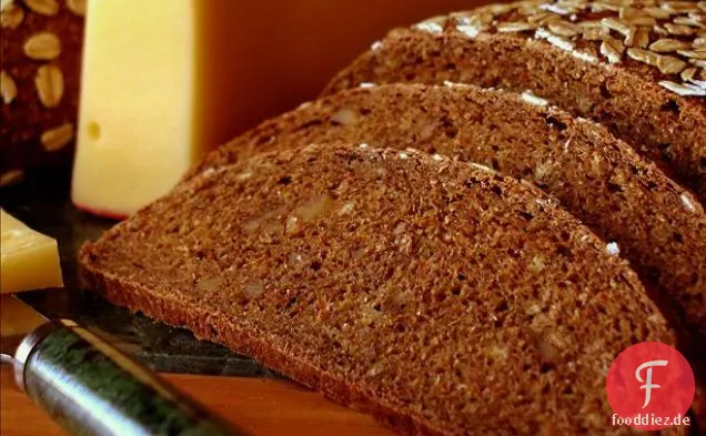Herzhaftes Schwarzbrot