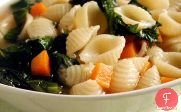 Escarole, Endivien und Nudelsuppe