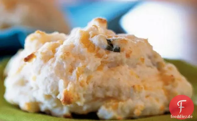 Sauerrahm, Cheddar und grüne Zwiebel Drop Kekse