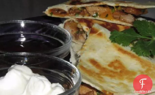 Gegrilltes Schweinefleisch Quesadillas