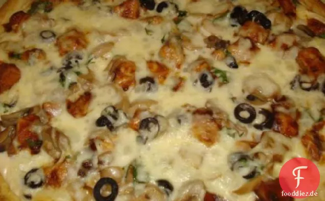 Mika ' s Barbecue Chicken Alfredo Pizza