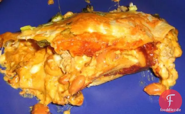 Samstagabend Huhn, Käse und Refried Bean Enchiladas