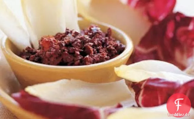 Olive und sonnengetrocknete Tomate