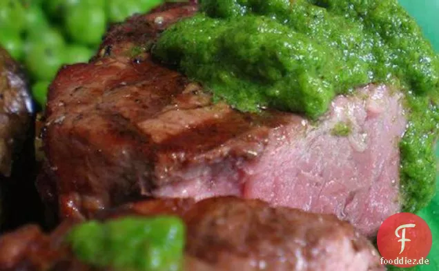 Argentinische Eiche Beplankt Rinderfilet Mit Chimichurri-Sauce