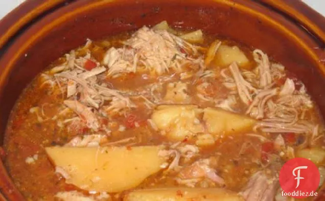 Guajillo Gewürzt Schweinefleisch und Kartoffeln (Puerco Y Papas Al Guajillo)