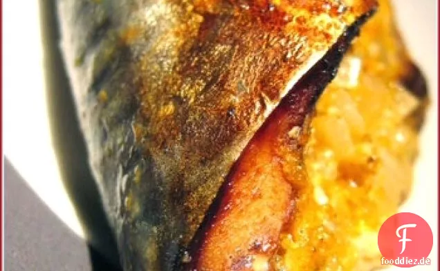 Ganze Makrele mit Orangenbutter