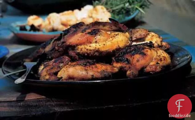 Gegrillte Cornish Hennen mit Honig Senf-Cilantro Glasur