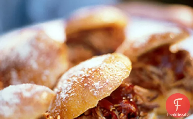 Geräucherte Pulled-Pork-Sandwiches