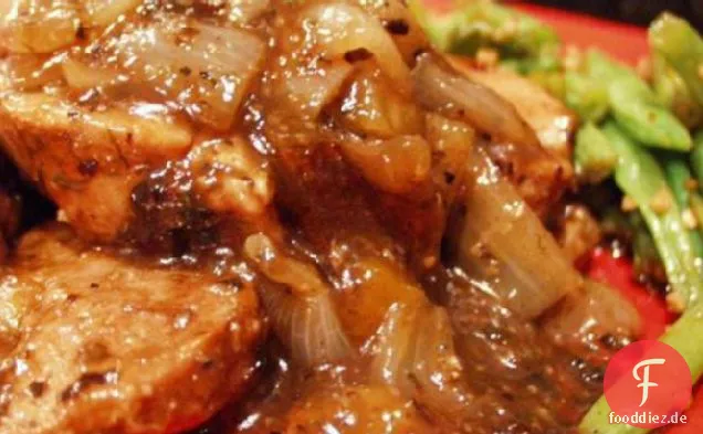 Schweinekoteletts in Tee-Beeren-Sauce