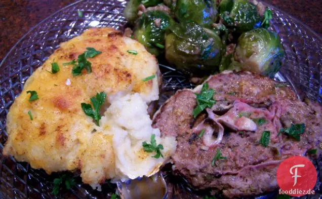 Hackbraten Gerollt Mit Schinken , Käse Und Pilze