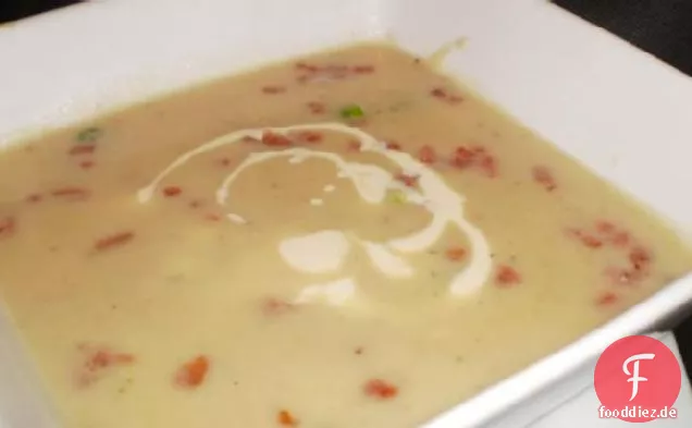 Kartoffelsuppe mit knusprigem Speck