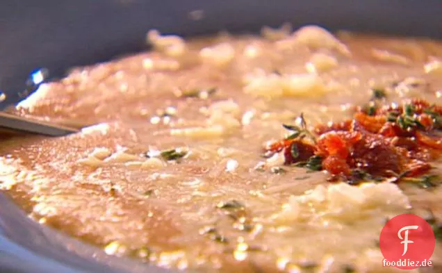 Brot und Speck-Bier-Suppe
