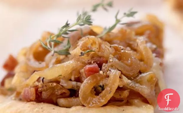Fontina, karamellisiert-Zwiebel und Pancetta Pizza