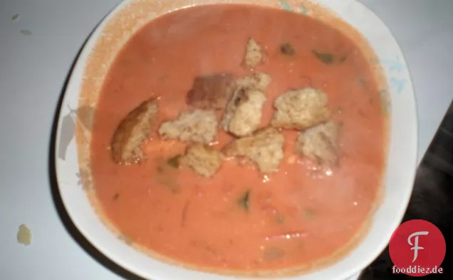 Tomaten-Bisque Mit Knoblauch-Croutons