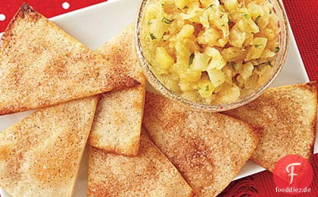 Zimt-Zucker-Tortilla-Chips mit Ananas-Salsa