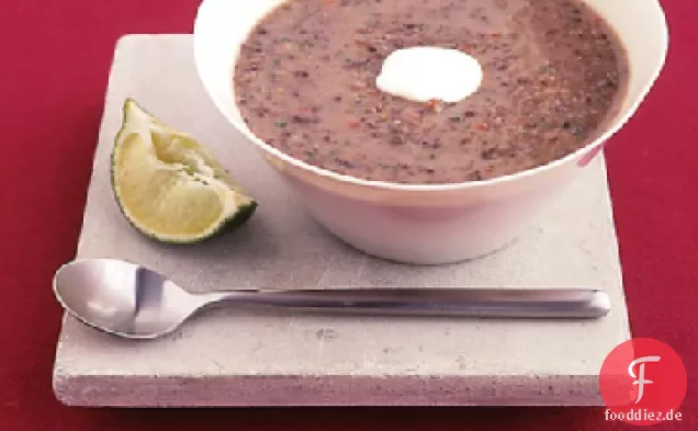 Schwarze Bohnensuppe
