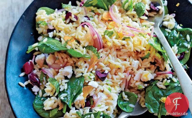 Spinat und Orzo-Salat