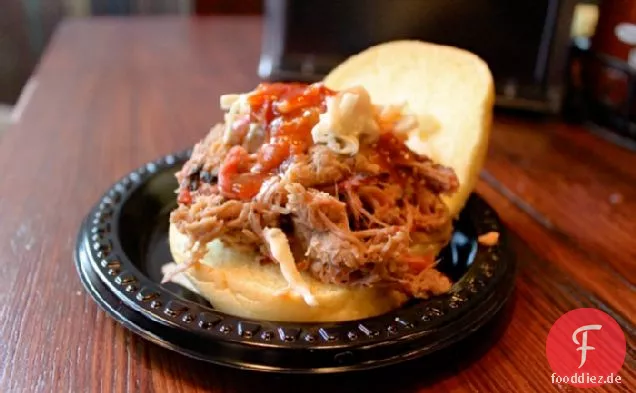 Enthüllt: Dinosaur Bar-B-Que, Top-Secret, Pulled Pork Und Räuchern