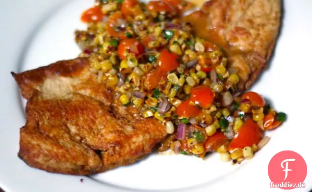Knuspriger Fisch mit verkohltem Mais und Sonnengold-Salsa