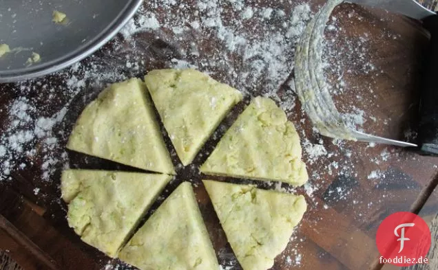 Einfache Kalk-Buttermilch-Scones