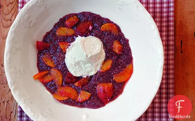 Chiasamen-Brei mit Orange & Joghurt