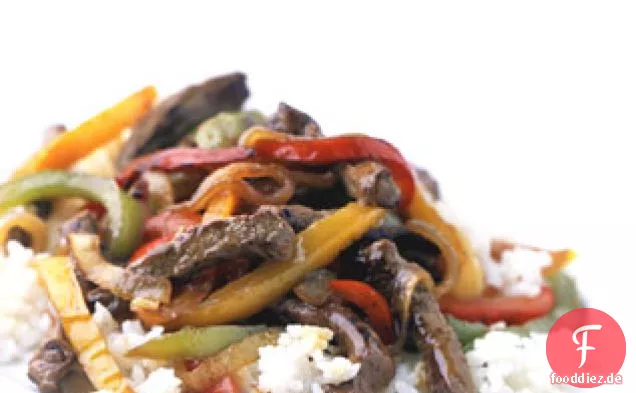 Mixed-Pfeffer-Steak mit Zwiebeln